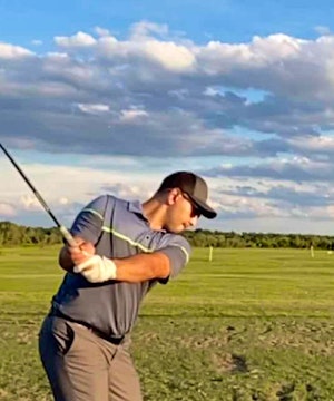 8 iron (Slow Motion)