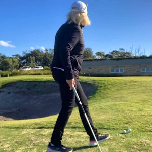 High Lofted Soft Pitch
Using the bounce of the club