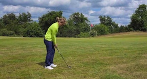 How to stop duffing your chip shots
