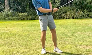 Mastering Your Golf Swing: Narrow Stance and Weight Distribution Tips