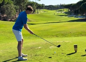 Play a Par 5 with a Pro 🏌️‍♂️ 